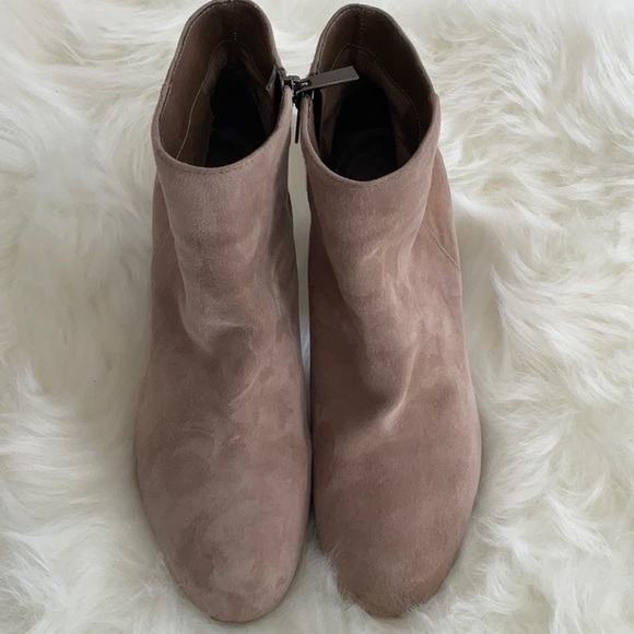 Vince Camuto suede Ankle Boots - Beige - Picture 3 of 10